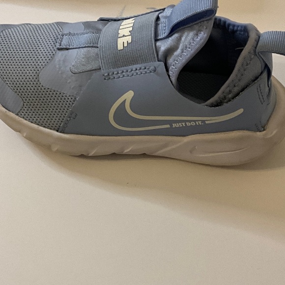 Nike Kids Light Blue Slip-On Sneakers - Picture 3 of 3